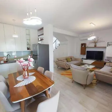 Villa Gjiri I Lalzit Perla Resort *