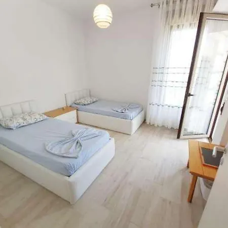 Villa Gjiri I Lalzit Perla Resort